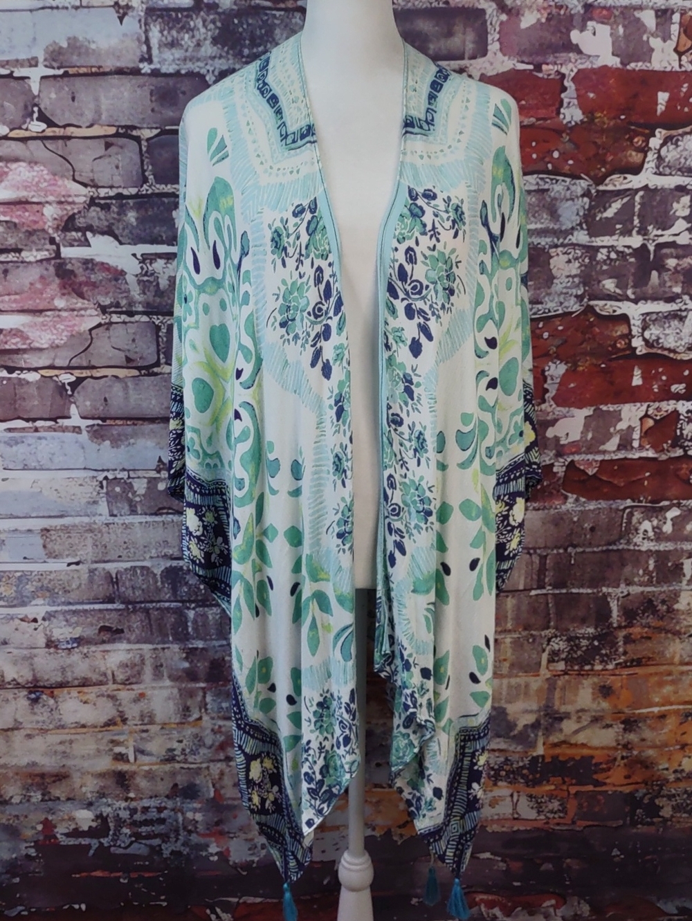 Vince Camuto Floral Print Kimono